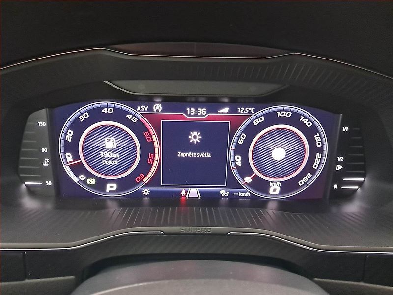 Škoda Superb (2020) 2.0 TDI - fotka 11 z 16