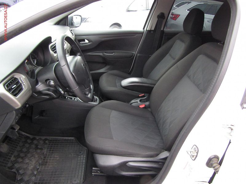 Citroën C-Elysée (2019) 1.2i, AC, tempo, park.asist - fotka 9 z 16