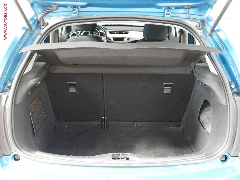 Citroën C3 (2011) 1.4i, ČR, AC - fotka 7 z 17