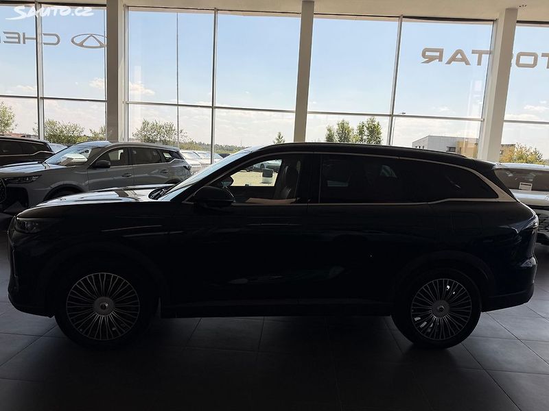 Chery TIGGO 9 PHEV (2026) UNIQUE 7MIST PANORAMA - fotka 12 z 30