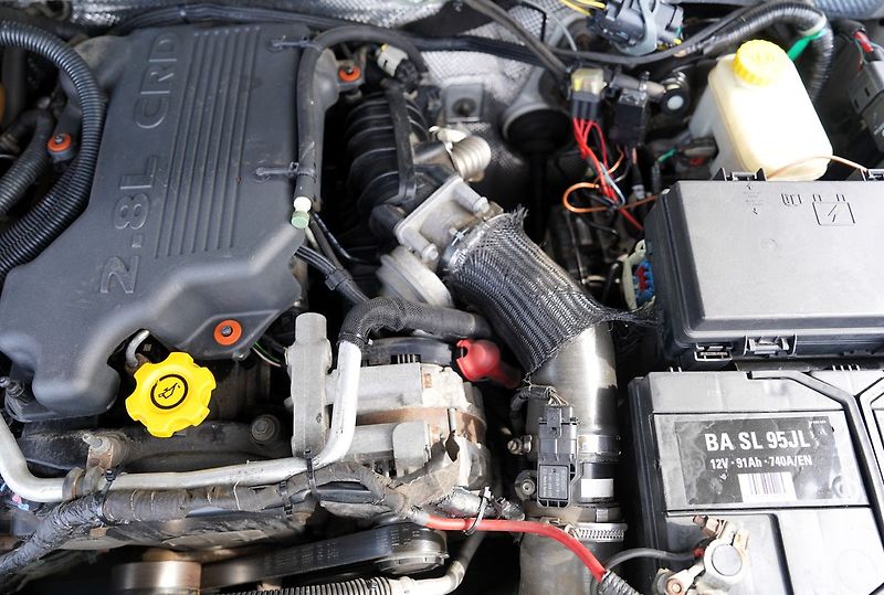 Jeep Cherokee 2.8 CRD L/automat/tažné/klima/ - fotka 10 z 37