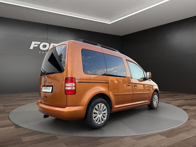 Volkswagen Caddy (2014) - fotka 6 z 27