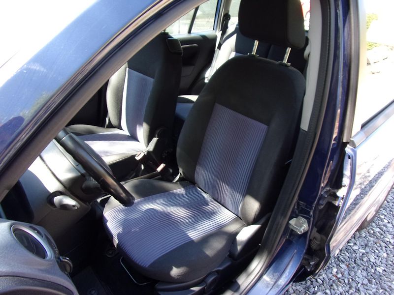Ford Fusion 1.4i 59kW PŮVOD ČR 1.MAJITELKA - fotka 13 z 20