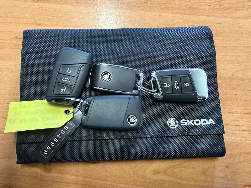 Škoda Kodiaq 2.0 TDI 4x4 L&K  BUFÍK, TAŽNÉ - fotka 19 z 19