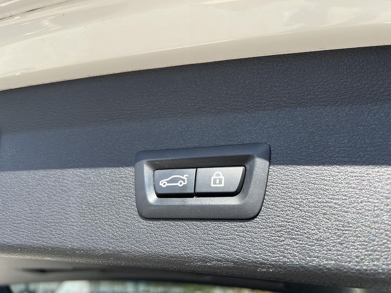 BMW X1 xDrive 20D AUTOMAT TEMPOMAT - fotka 33 z 47