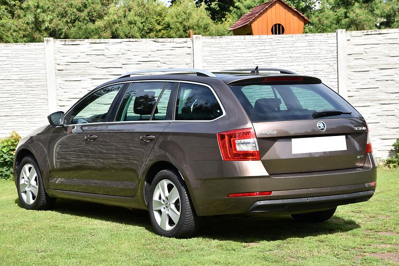 Škoda Octavia 1.4 TSi G-TEC STYLE, NAVI, LED - fotka 4 z 48