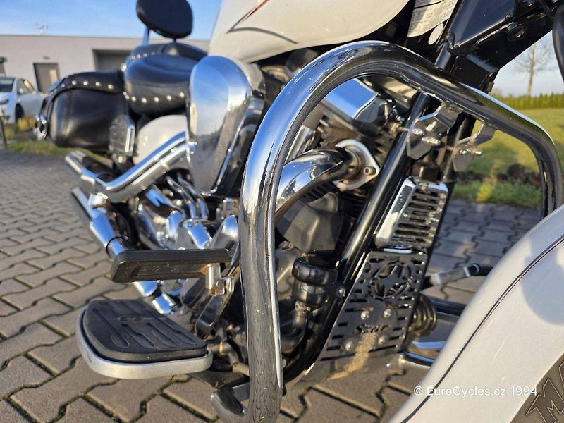 Yamaha XV 1700 Road Star (2004) Silverado REZERVACE - fotka 8 z 16