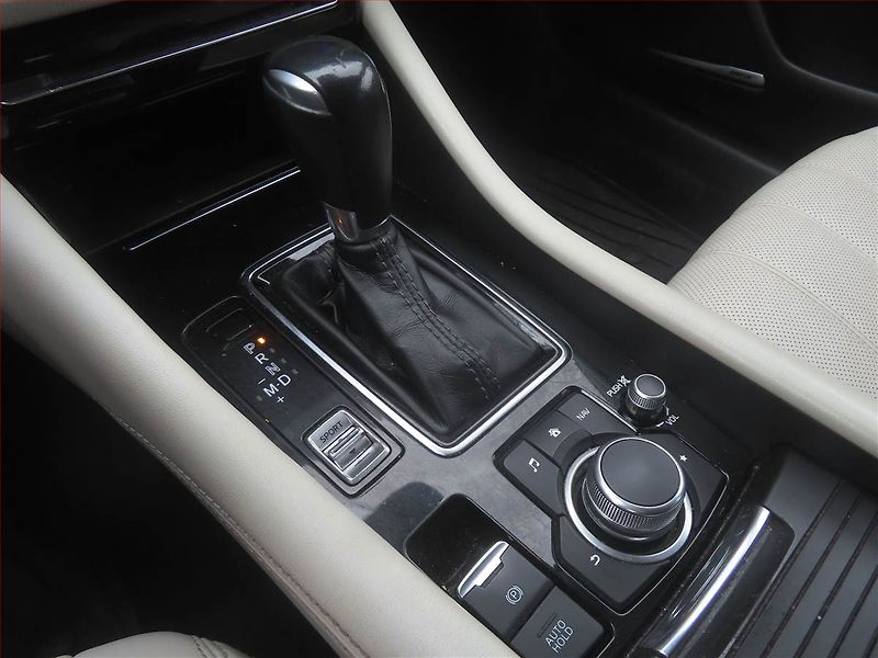 Mazda 6 (2018) 2.5 Skyactiv-G - fotka 13 z 18