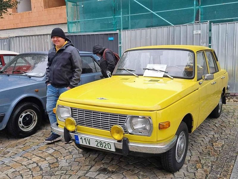 Podzimní sraz veteránů v Kralupech nad Vltavou.