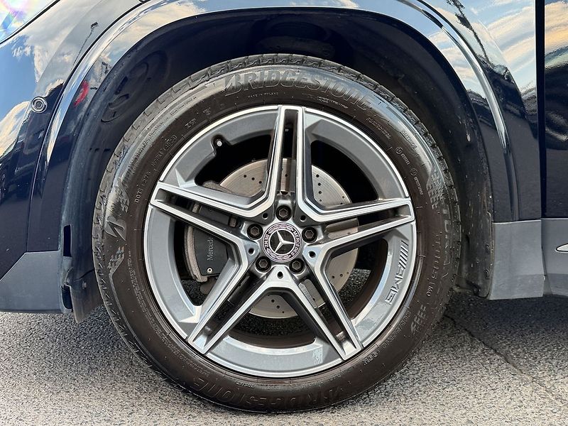 Mercedes-Benz GLA 200 d - fotka 26 z 36