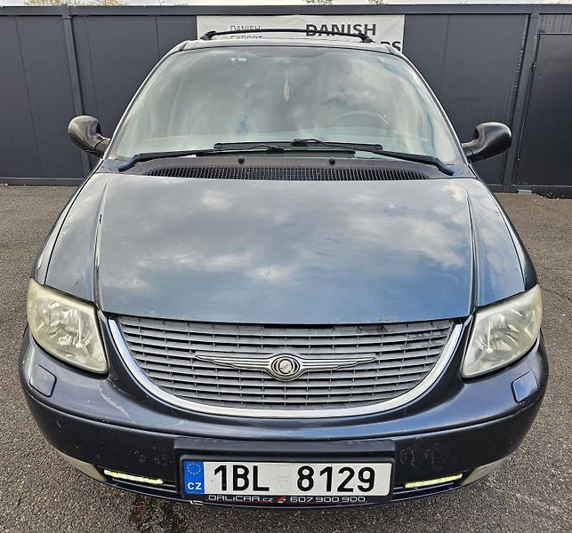 Chrysler Voyager 2.5 105kW 7 MÍST,TEMPOMAT - fotka 3 z 32