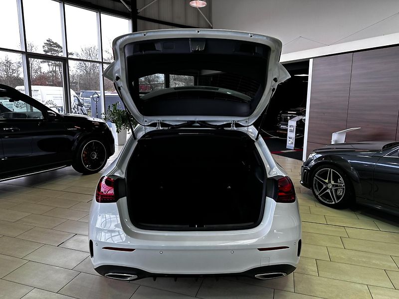 Mercedes-Benz Třídy A (2023) A 200 D - fotka 30 z 30