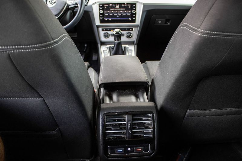 Volkswagen Passat - fotka 23 z 32