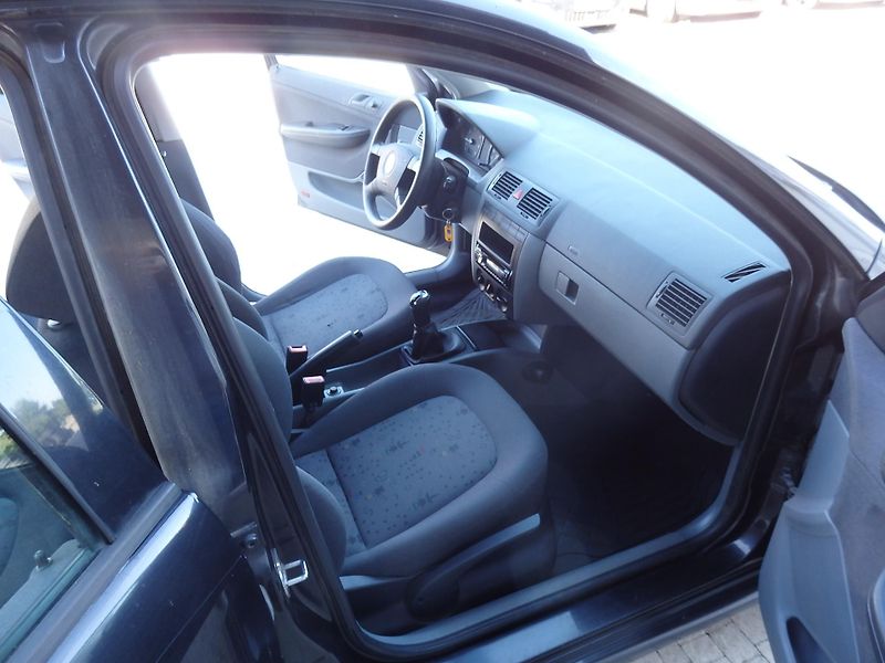 Škoda Fabia 1.4 MPI ZÁLOHOVÁNO - fotka 10 z 13