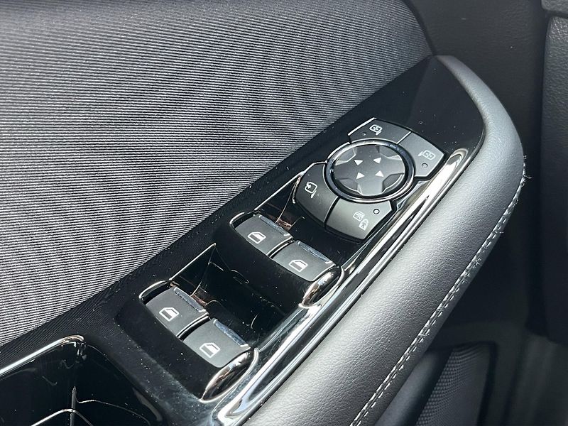 Ford S-MAX (2021) 2.0 Ecoblue 110kW, ČR, 1.maj, - fotka 12 z 25