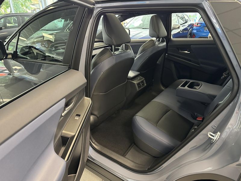 Subaru Solterra Touring AWD 73 - fotka 14 z 25