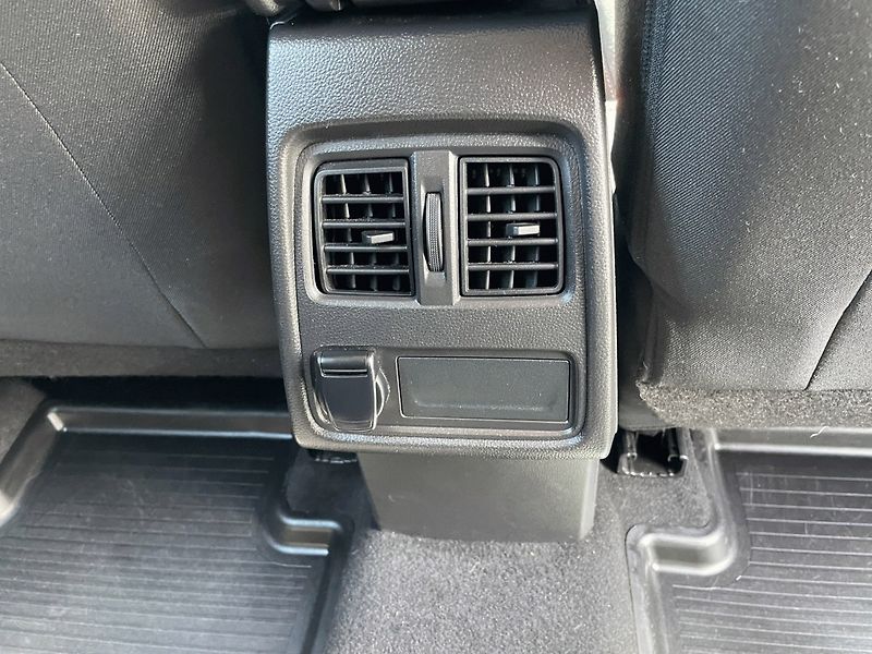 Renault Captur (2020) 1.0 TCe,74kW,LPG - fotka 31 z 38