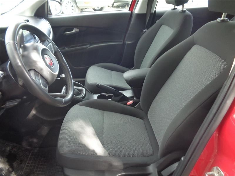 Fiat Tipo 1,4 - fotka 15 z 16