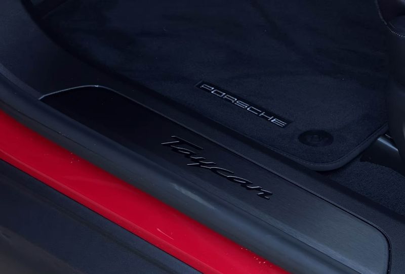 Porsche Taycan Sport Turismo 360 BOSE Pano - fotka 13 z 23