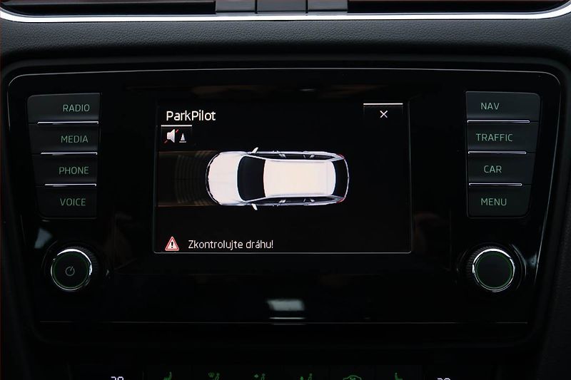 Škoda Kamiq (2024) 1.0 TSI, Drive, FullLed - fotka 13 z 19