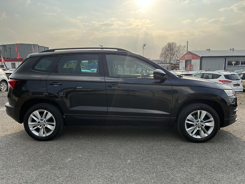 Škoda Karoq Style 1.5TSi DSG KAMERA NAVI - fotka 8 z 50