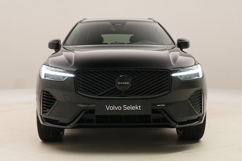 Volvo XC60 T8 AWD BLACK EDITION RECHARGE  - fotka 13 z 47
