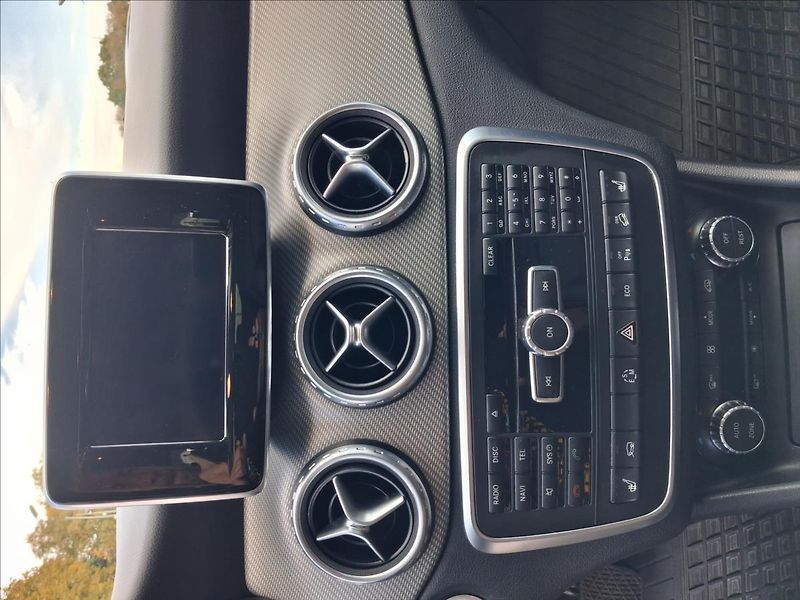 Mercedes-Benz GLA 2,1 automat, nová STK , TZ - fotka 13 z 16