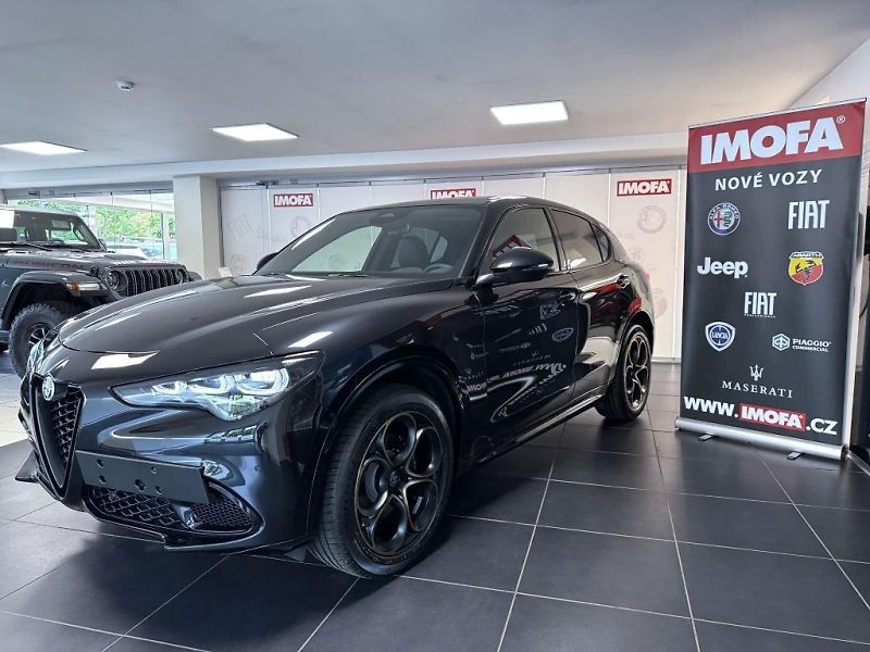Alfa Romeo Stelvio (2026) 2.0 T 280k AT8 ZF Q4 4x4 Inten - fotka 3 z 24