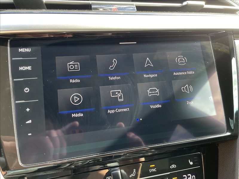Volkswagen Arteon R 2.0TSI 235KW 4X4 DSG - fotka 15 z 36