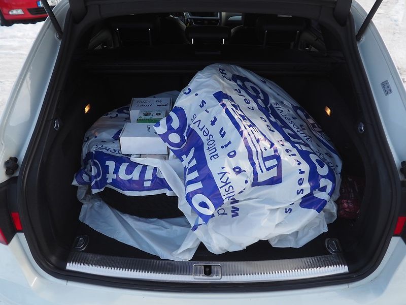 Audi A4 (2013) 2.0 TDI, 4x4, AT, S-Line - fotka 13 z 39
