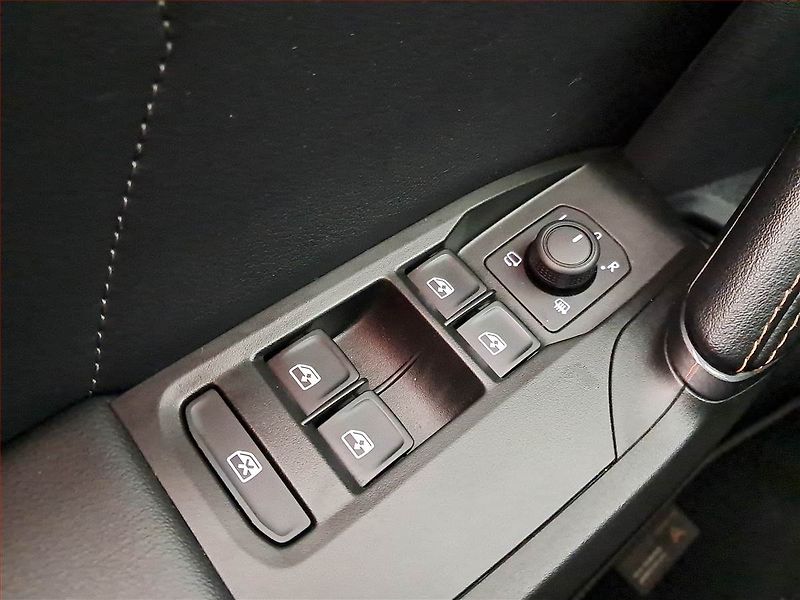 Cupra Formentor (2024) 2.0 TSI 4Drive - fotka 16 z 21