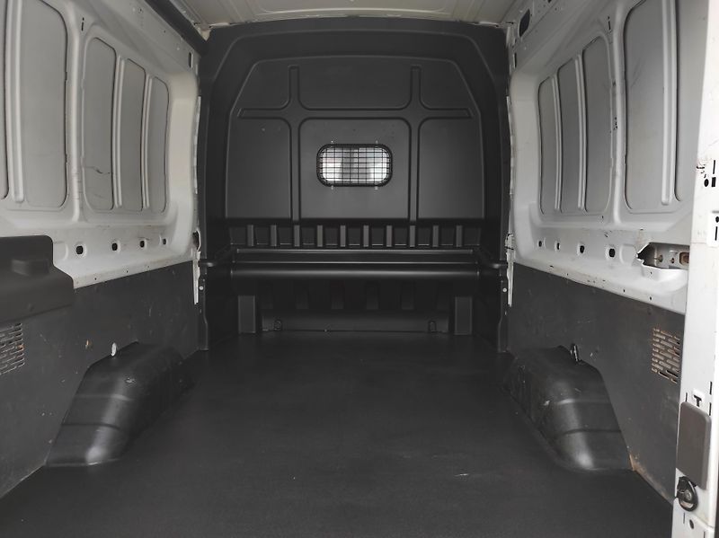 Ford Transit 2,0eBlue DCiV,L3,5 míst,Tažné - fotka 30 z 31