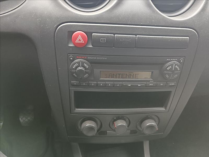 Seat Ibiza 1,9 SDi  Stella - fotka 22 z 23