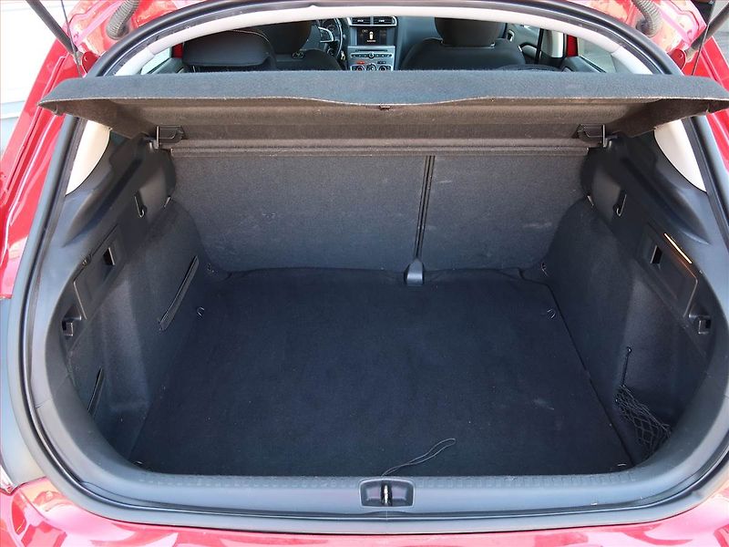 Citroën C4 (2018) Feel 1.2 PureTech, Serv.kniha - fotka 13 z 16