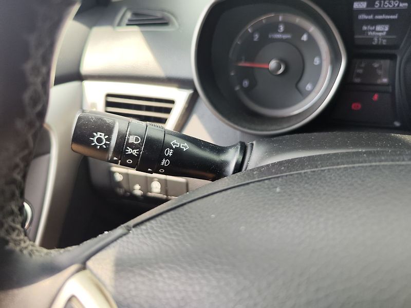 Hyundai i30 1.6 CRDI/81kW - fotka 20 z 24