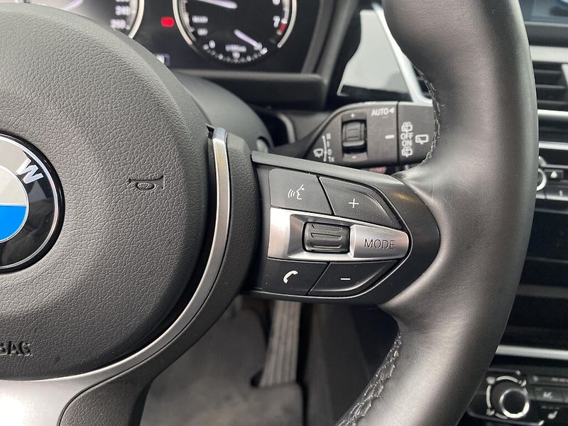 BMW Řada 2 216i 80 kW Active tourer - fotka 14 z 28