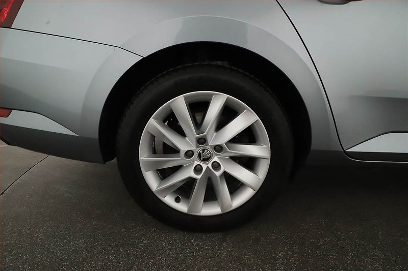 Škoda Superb (2019) Ambition 2.0 TDI, Automat - fotka 19 z 19