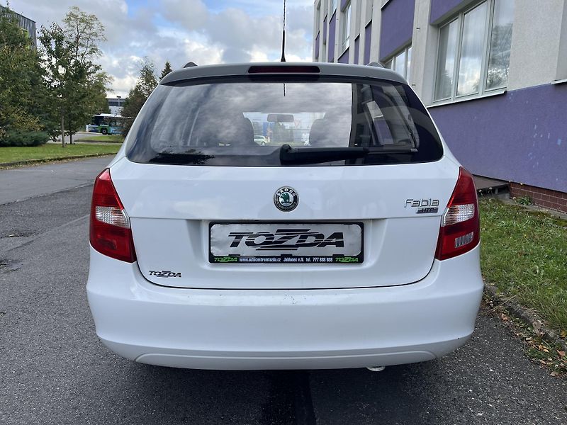 Škoda Fabia 1,2 HTP Combi Classic - fotka 5 z 26