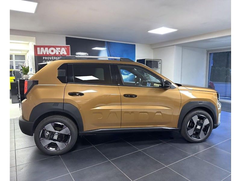 Fiat Grande Panda (2026) 1.2 Turbo Hybrid 110k MHEV eDC - fotka 4 z 20