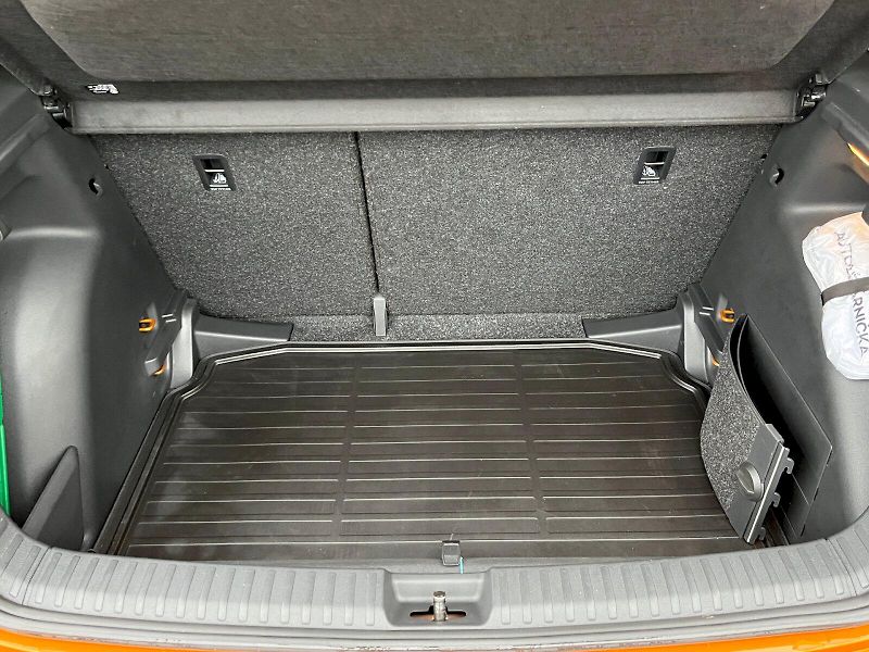 Škoda Fabia (2024) 1.0 TSI 85kW Top Selection DSG - fotka 7 z 26