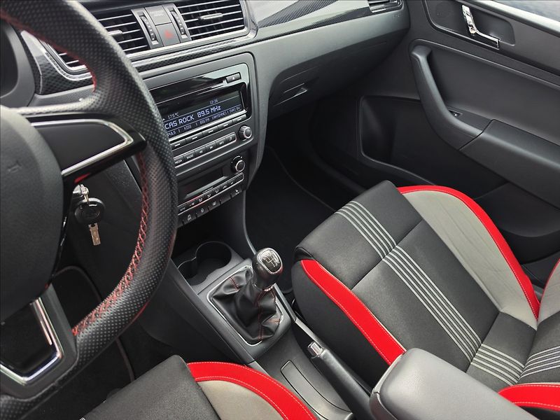 Škoda Rapid 1,2 TSi 77KW Monte Carlo ALU - fotka 13 z 42