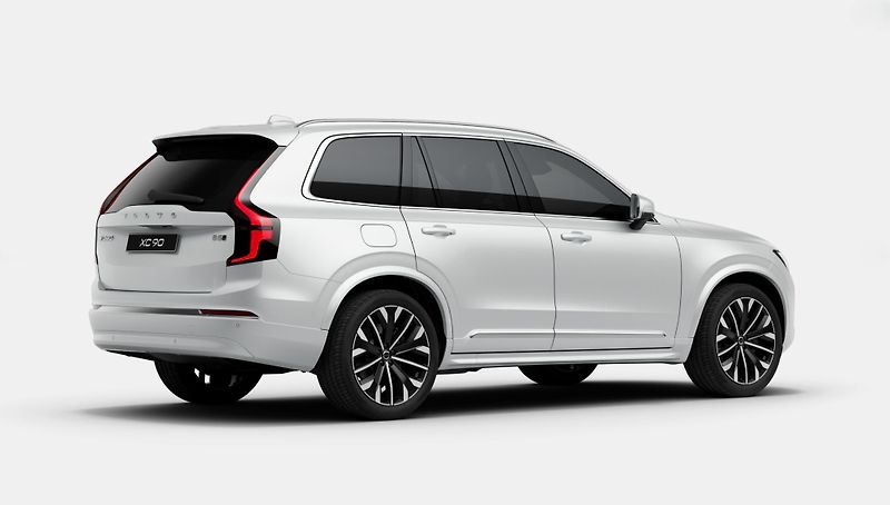 Volvo XC90 (2026) B5 AWD PLUS BRIGHT - fotka 5 z 16