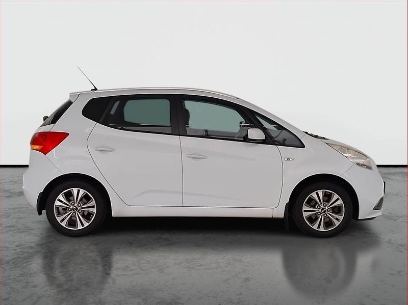 Kia Venga (2015) Exclusive 1.6 CVVT, ČR,1.maj - fotka 6 z 17