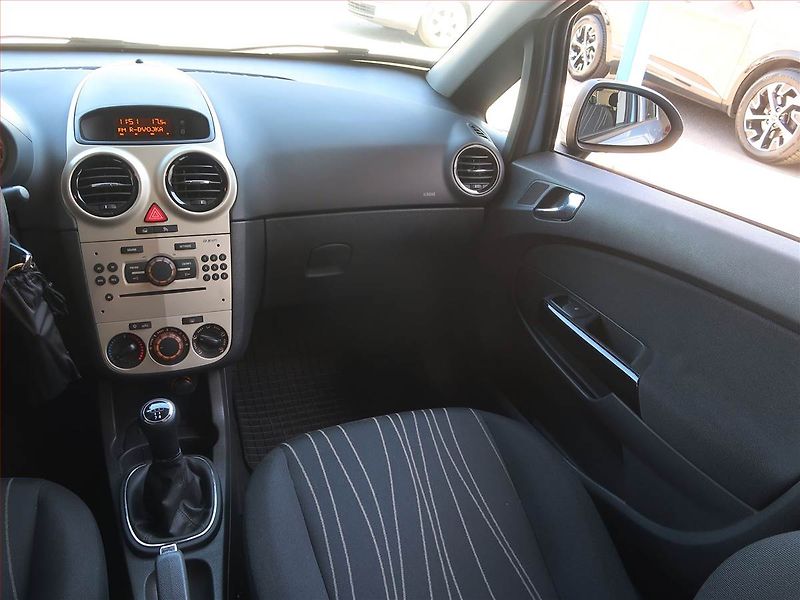 Opel Corsa (2007) 1.2, ČR,1.maj, po STK - fotka 8 z 14