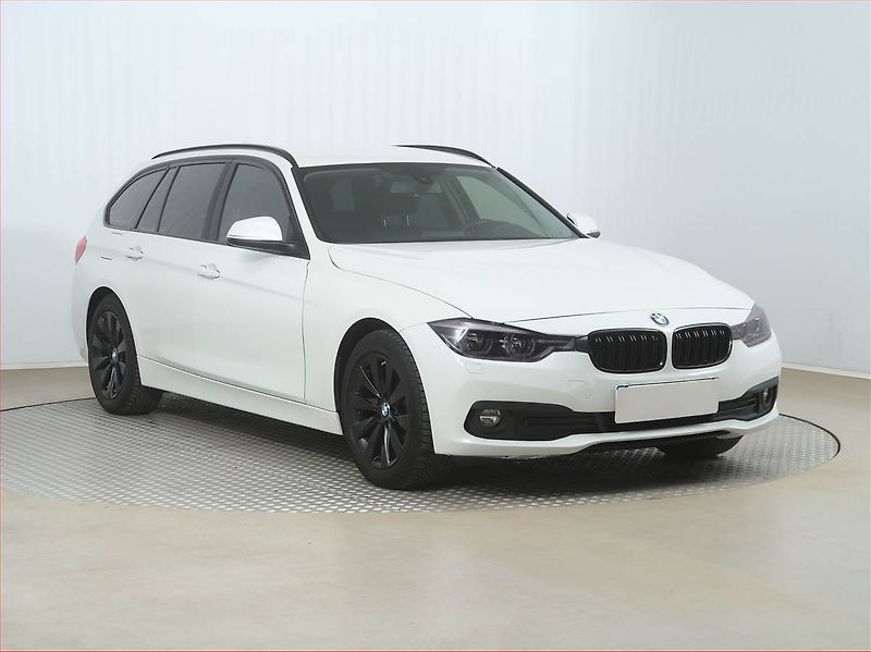 BMW Řada 3 (2017) 318 d, Automat, Navi, Tempomat - fotka 1 z 18