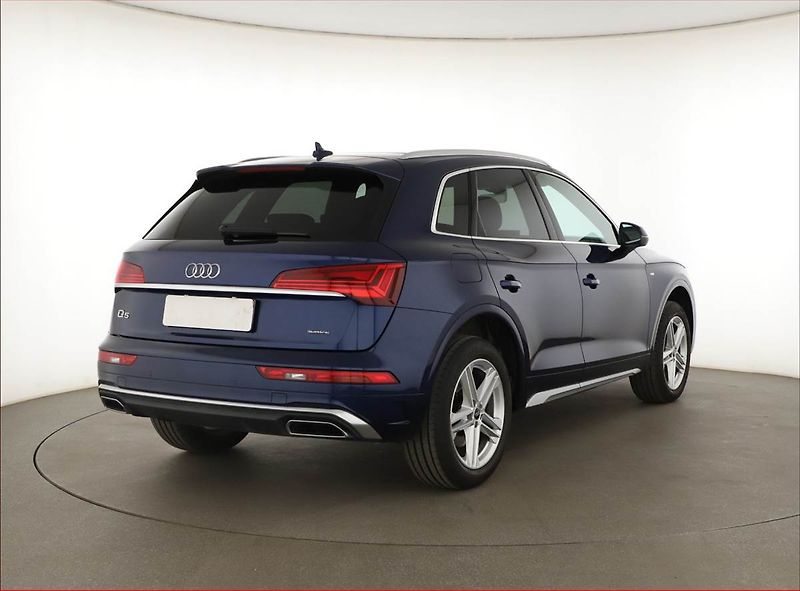 Audi Q5 (2022) 40 TDI - fotka 5 z 19
