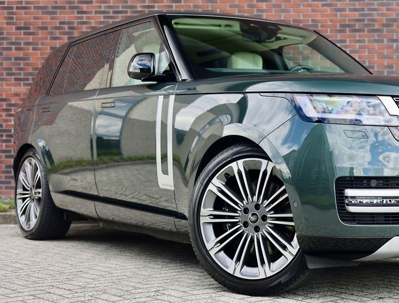Land Rover Range Rover (2024) P460e Autobiography LWB - fotka 3 z 50