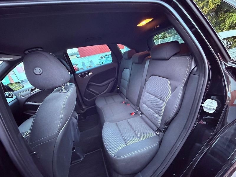 Mercedes-Benz Třídy B 180d 7G, ČR - fotka 12 z 25