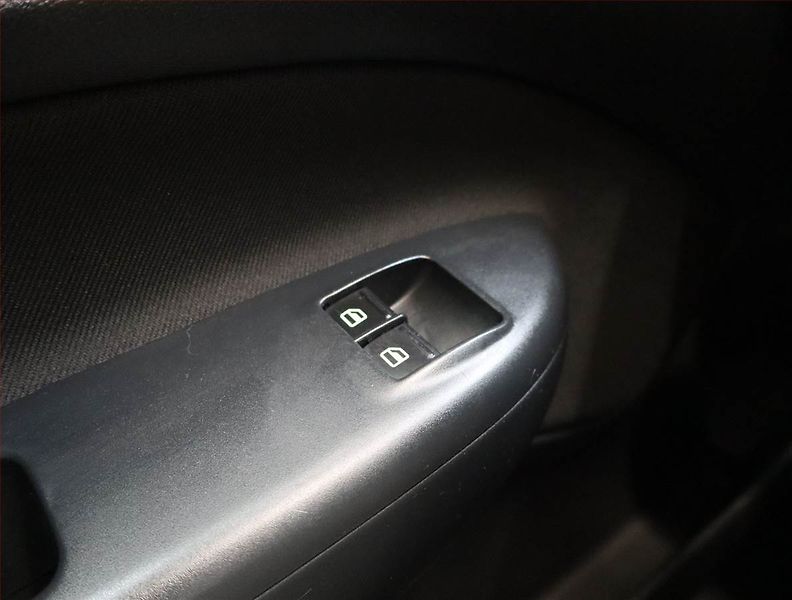 Škoda Octavia (2011) 1.8 TSI, Xenony, Tempomat - fotka 13 z 17