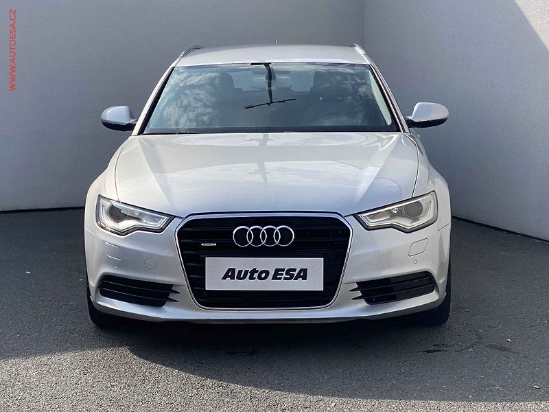 Audi A6 (2012) 3.0TDi Quattro, AT, bixen - fotka 2 z 18
